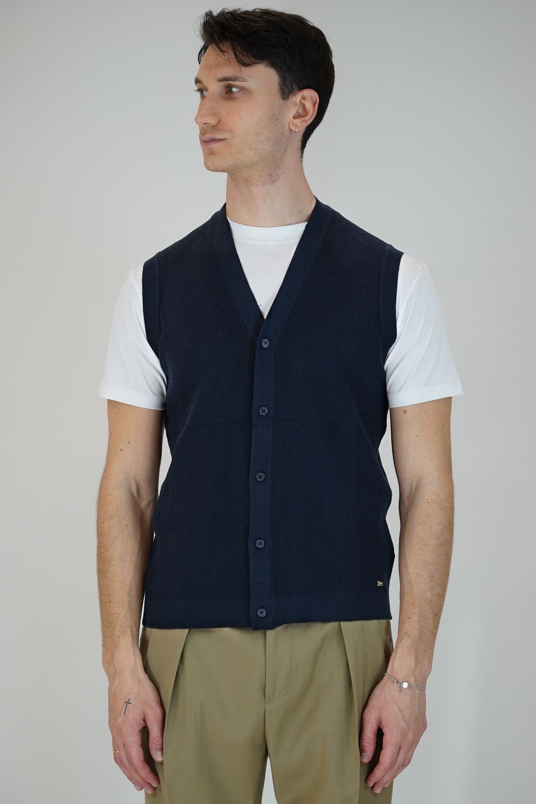 Gilet in Maglia 100% Cotone con Bottoni Collo a V e Trama Onde