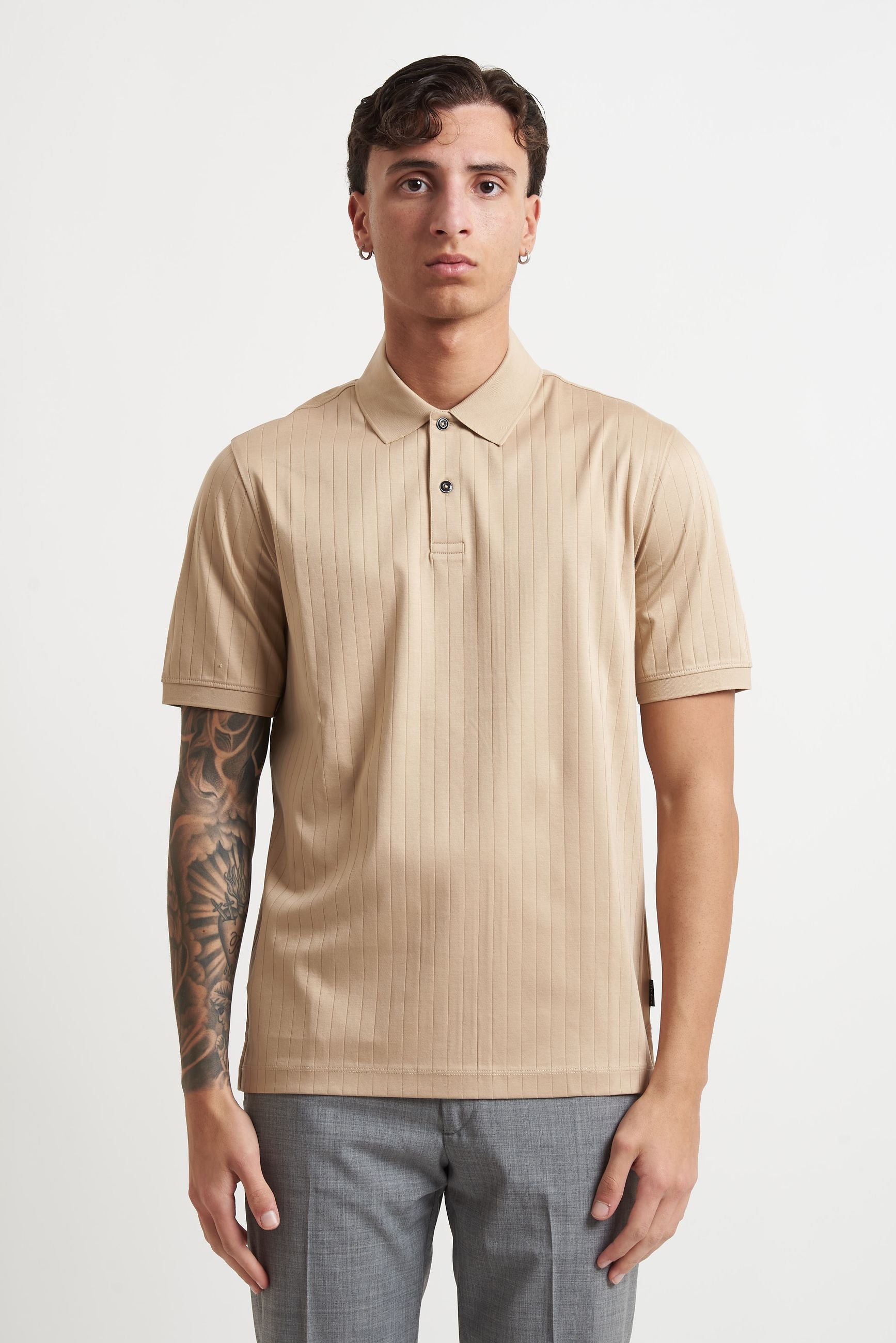Polo in Cotone con Riga Verticale e Chiusura a Bottoni m105e