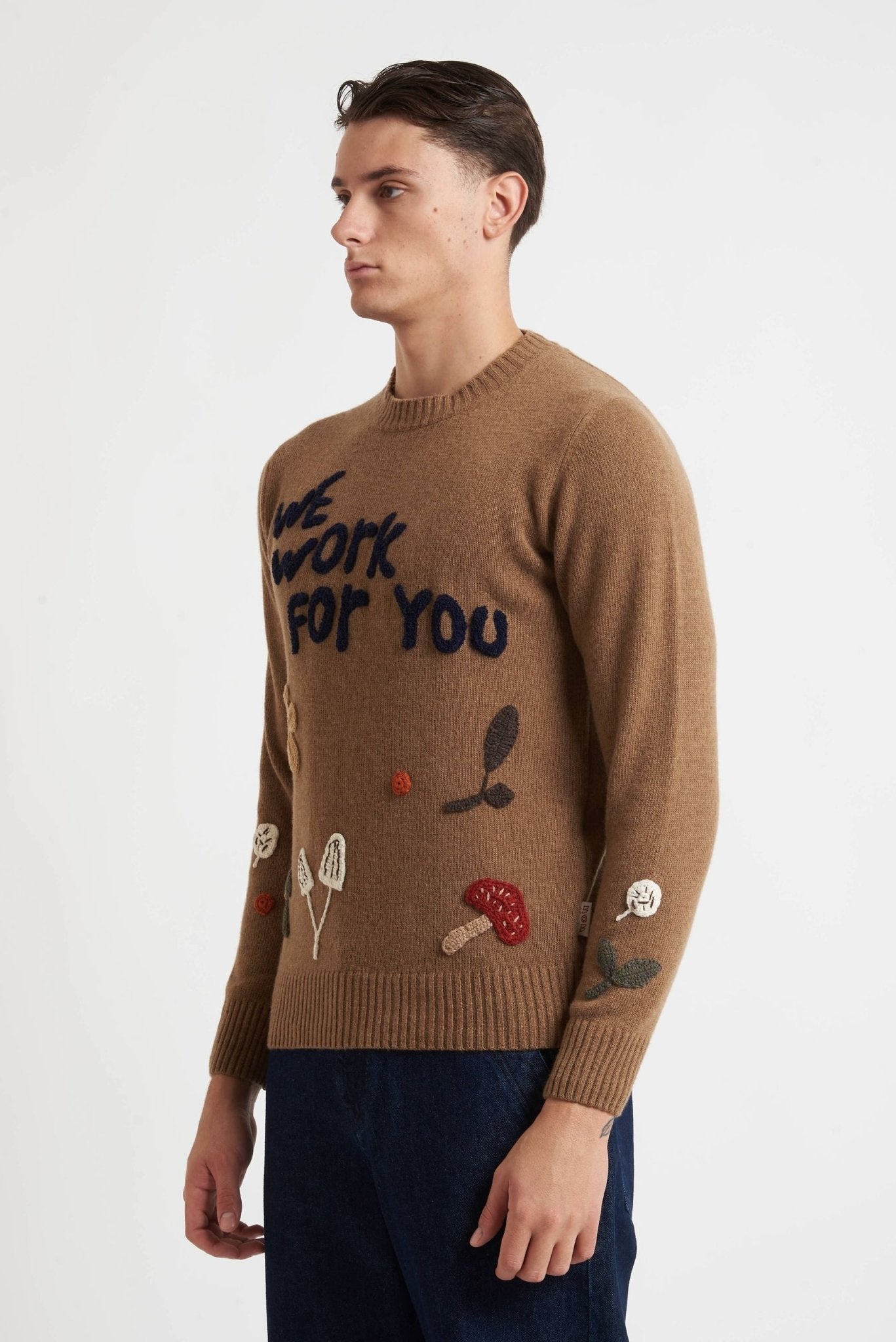 BOB Maglia girocollo lana ricamata biscotto modello BOND - De Matteo Uomo