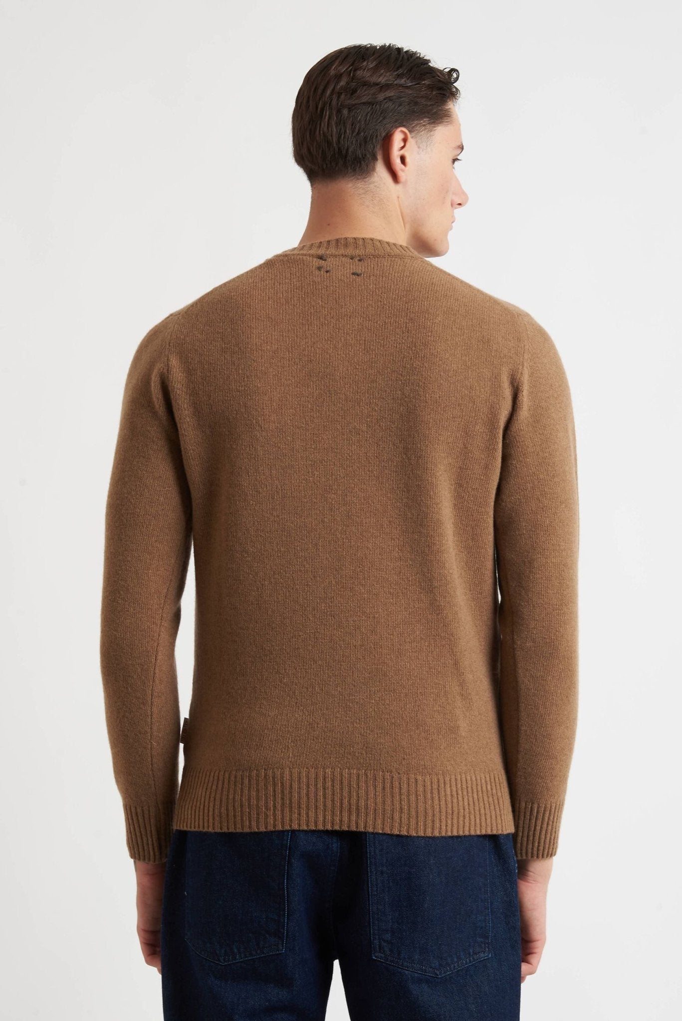 BOB Maglia girocollo lana ricamata biscotto modello BOND - De Matteo Uomo