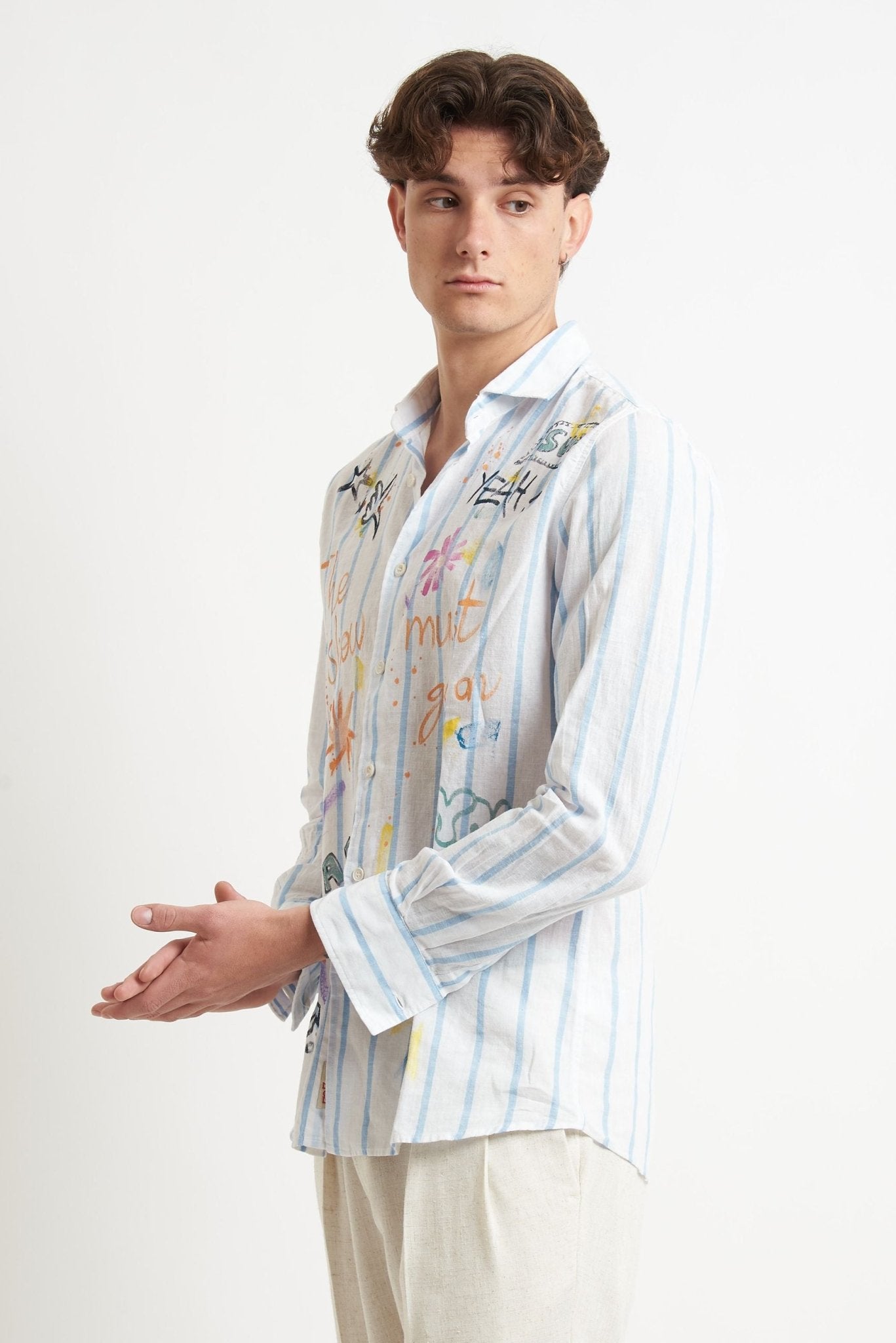 Camicia in Lino Bianco con Riga Celeste Dipinta a Mano - De Matteo Uomo
