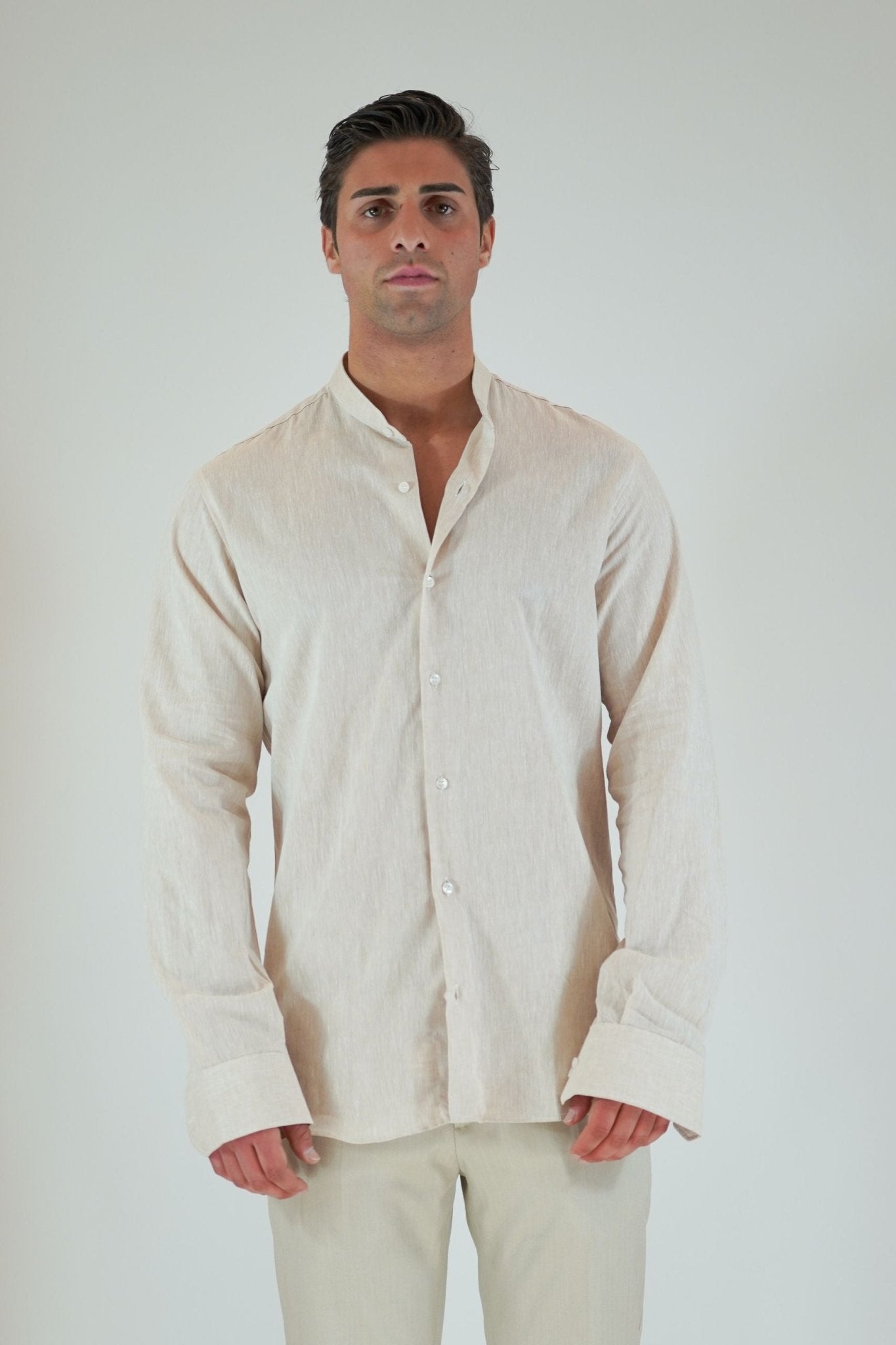 Camicia in Lino con Collo Coreano e Riprese sul Retro - De Matteo Uomo