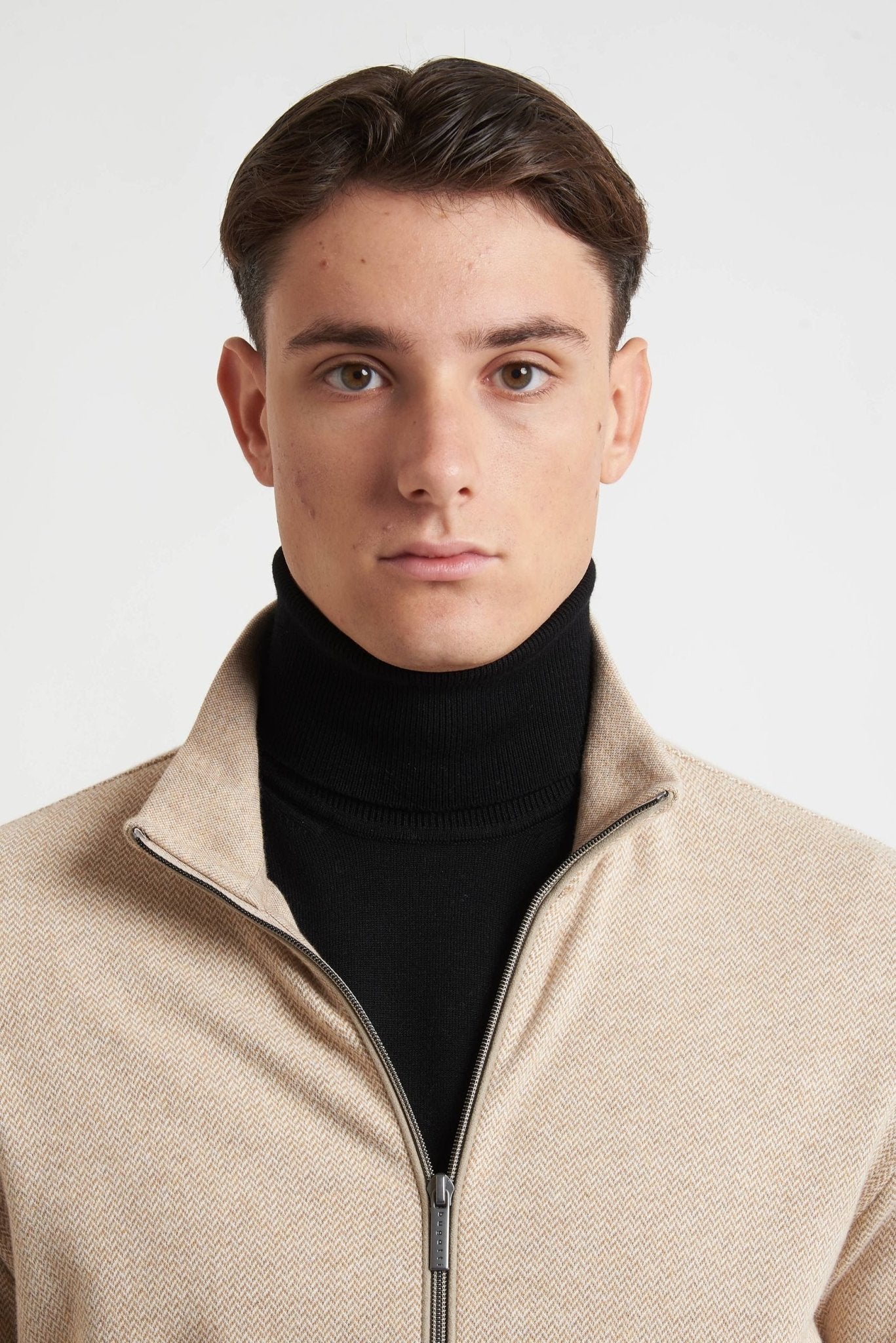 Cardigan BUGATTI con Fantasia nel Tessuto e Collo Alto 85055D - De Matteo Uomo