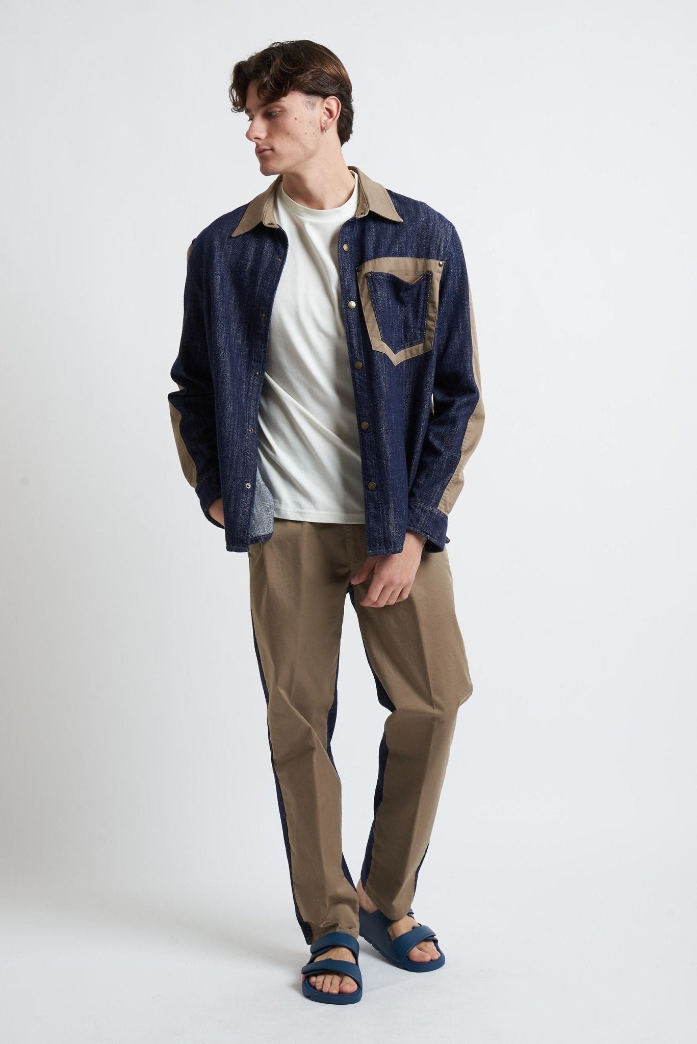 Jeans con Tasca America, Dettaglio Tessuto Beige Frontale ed Elastico in Vita - De Matteo Uomo