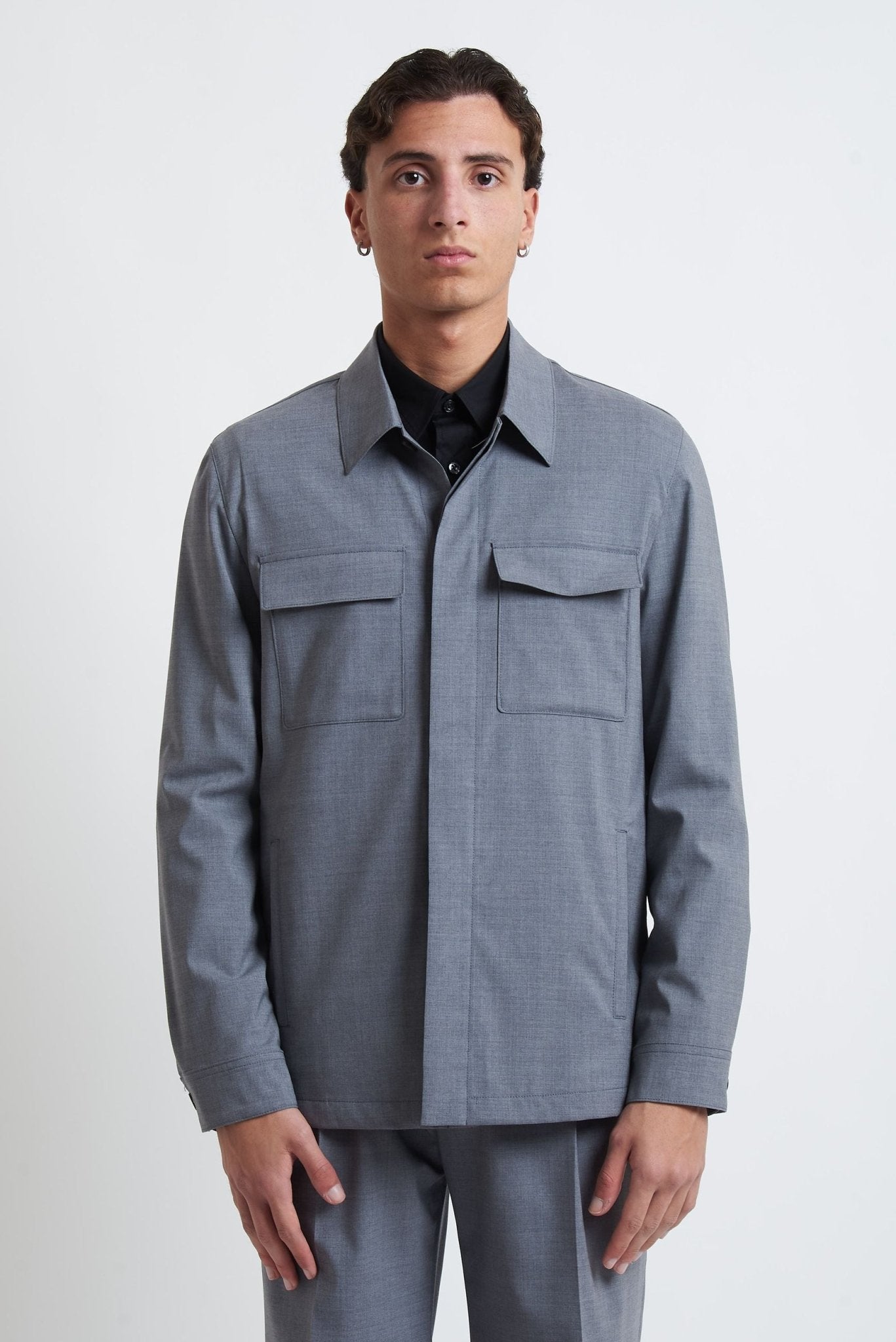 Overshirt Sfoderata in Lana Stretch con Chiusura a Bottoni e Tasche Frontali - De Matteo Uomo