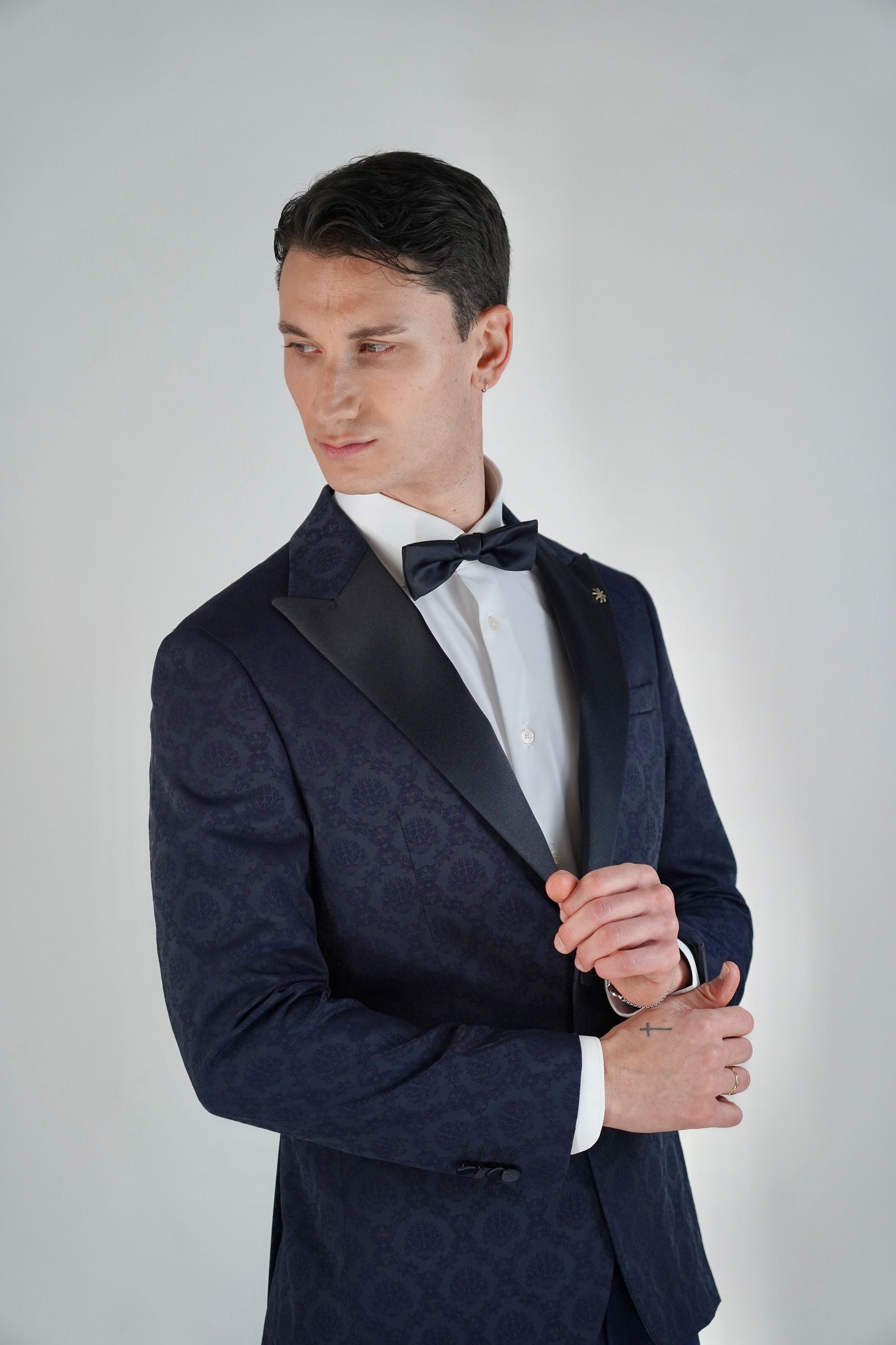 Giacca Smoking Drop 8 Foderata con Fantasia Stilizzata e Rever a Lancia