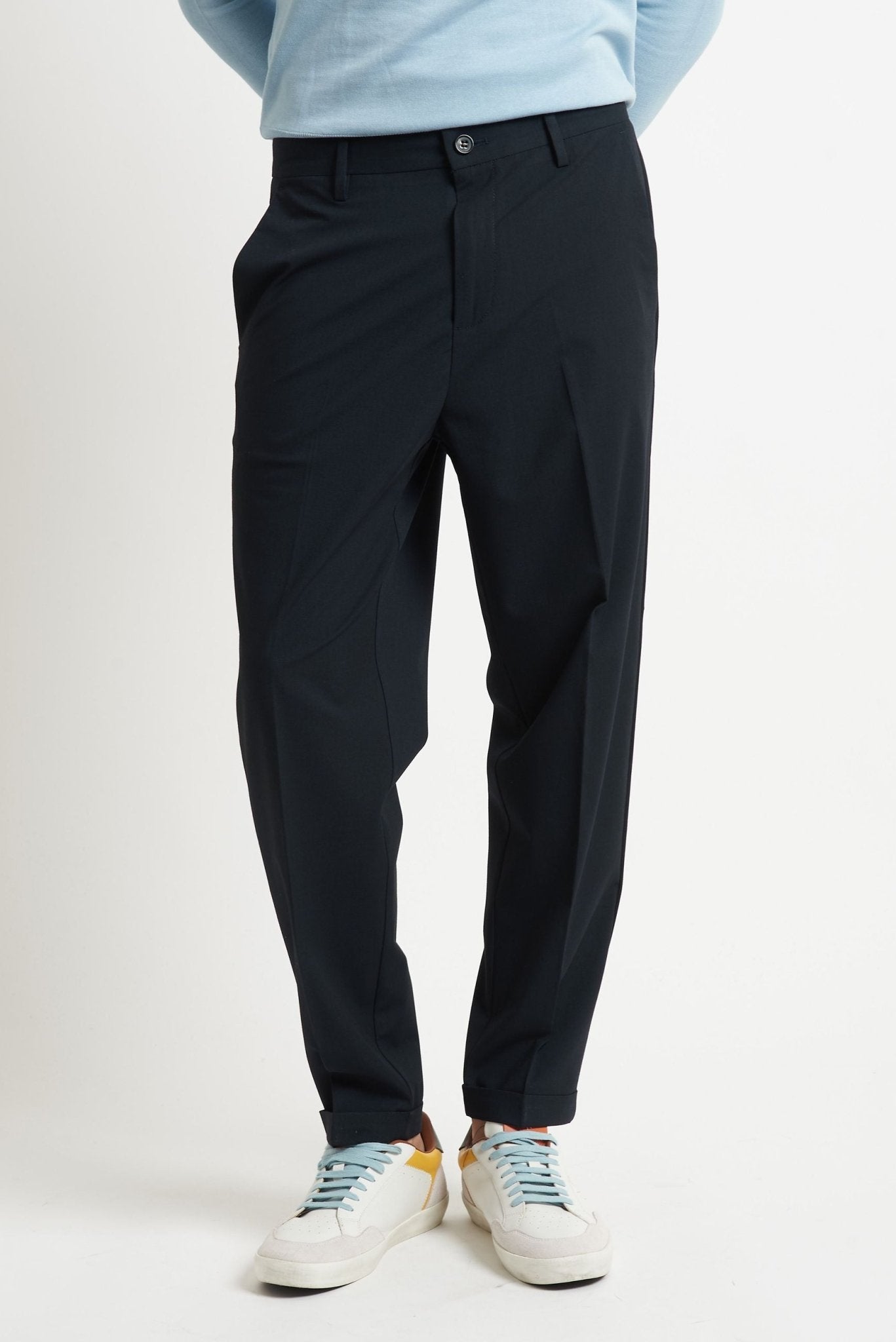 Pantalone Basic con Passanti, Fondo Comodo e Risvoltino Cucito - De Matteo Uomo