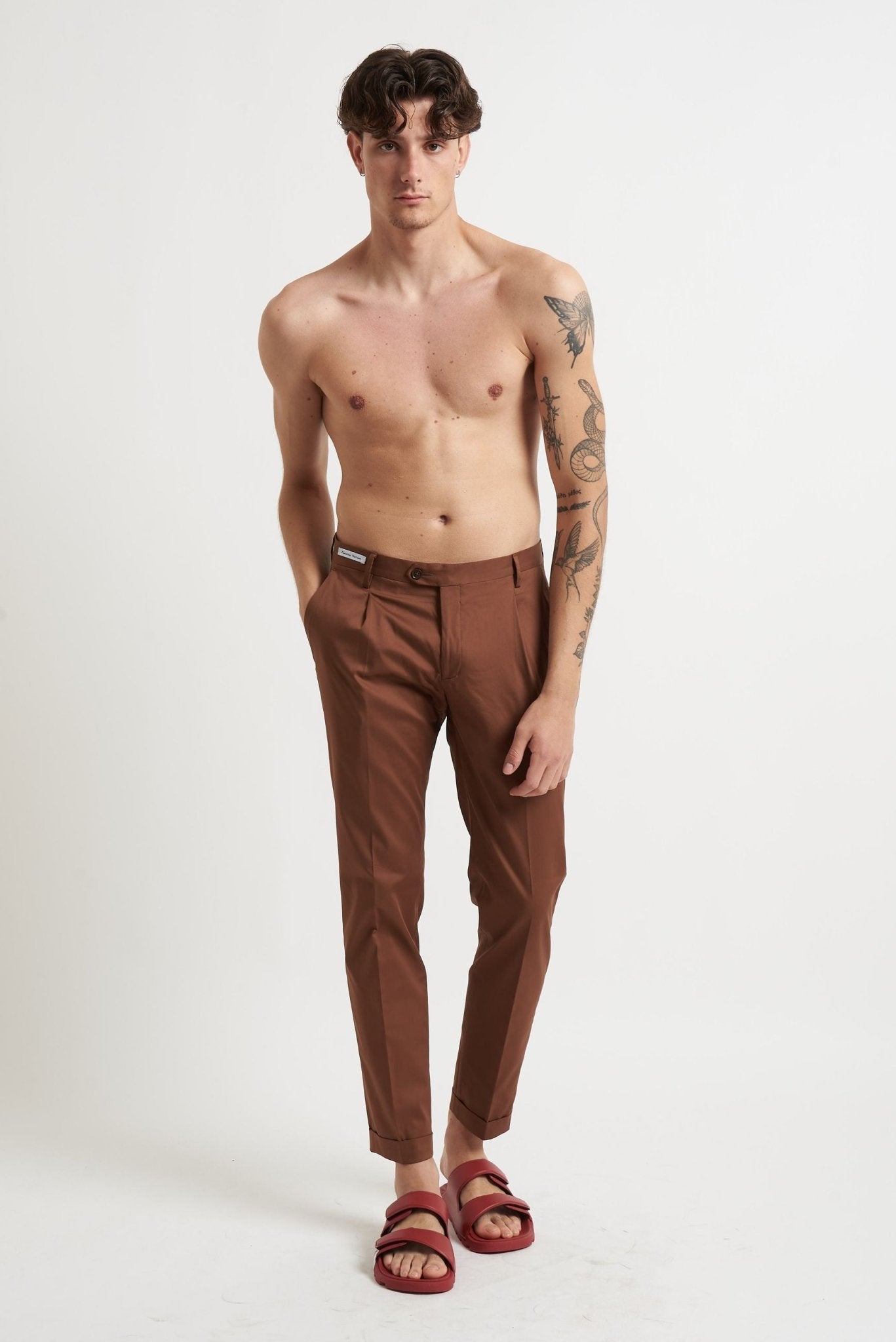Pantalone con Pence, Tasche America e Risvoltino Cucito in Cotone e Poliammide - De Matteo Uomo