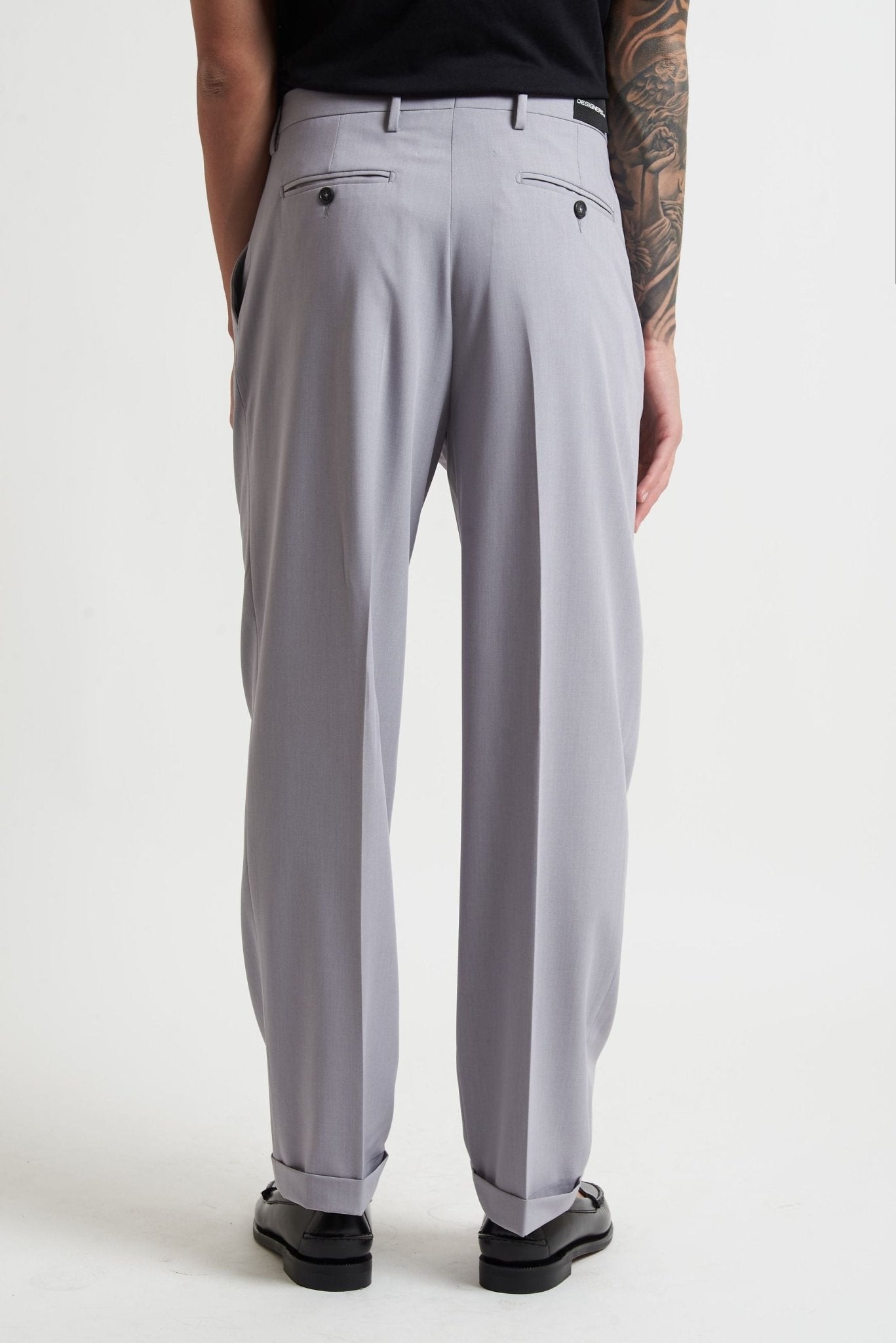 Pantalone con Pence, Tasche America e Risvoltino Cucito in Poliestere e Viscosa - De Matteo Uomo