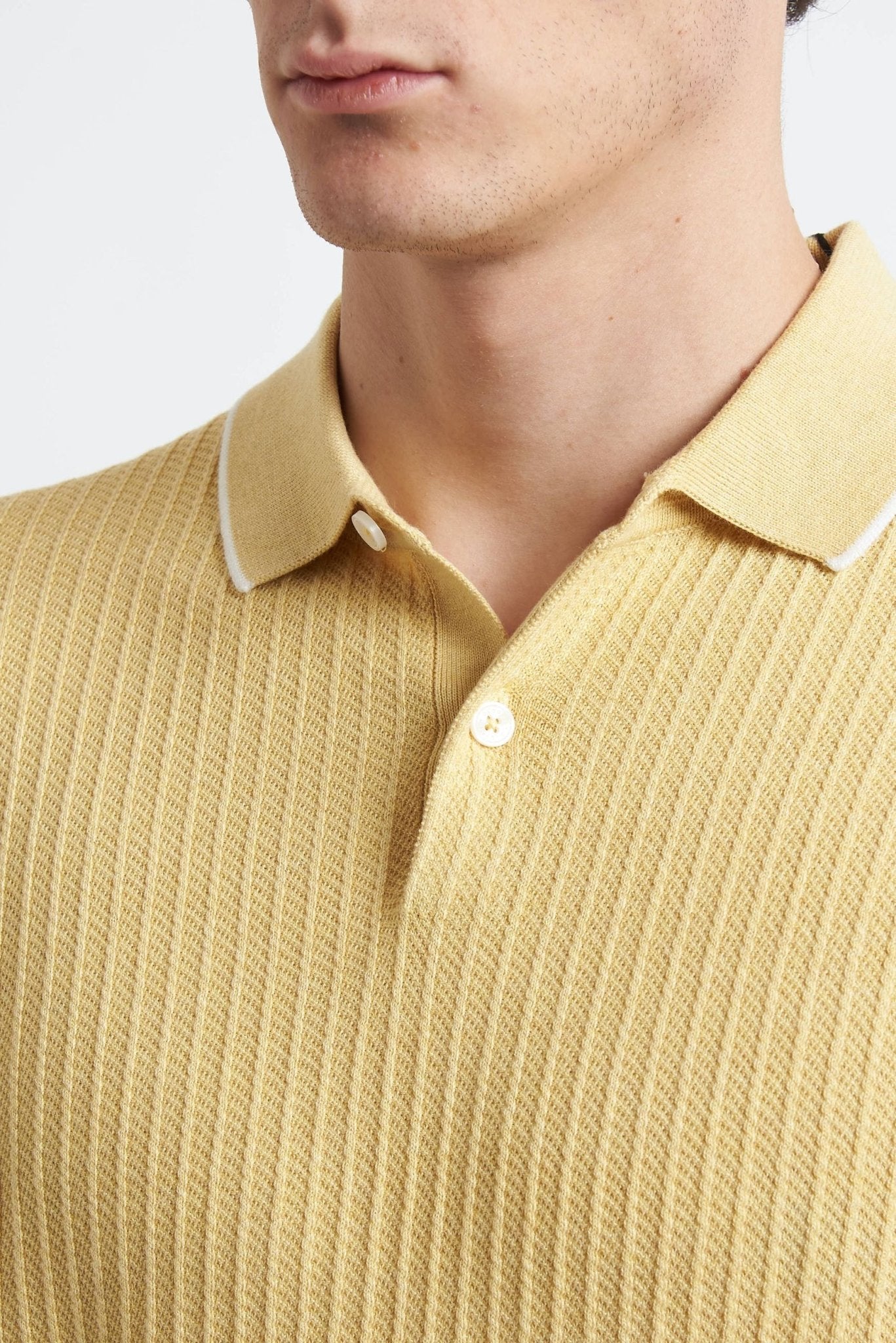Polo Basic in Tessuto Operato con Chiusura a Bottoni - De Matteo Uomo