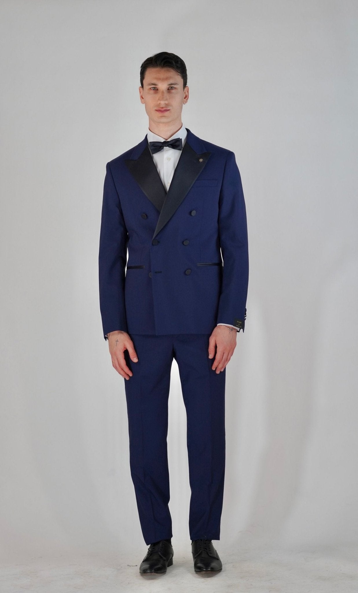 Smoking Doppiopetto Drop 8 Foderato con Rever a Lancia e Pantalone Slim Fit - De Matteo Uomo