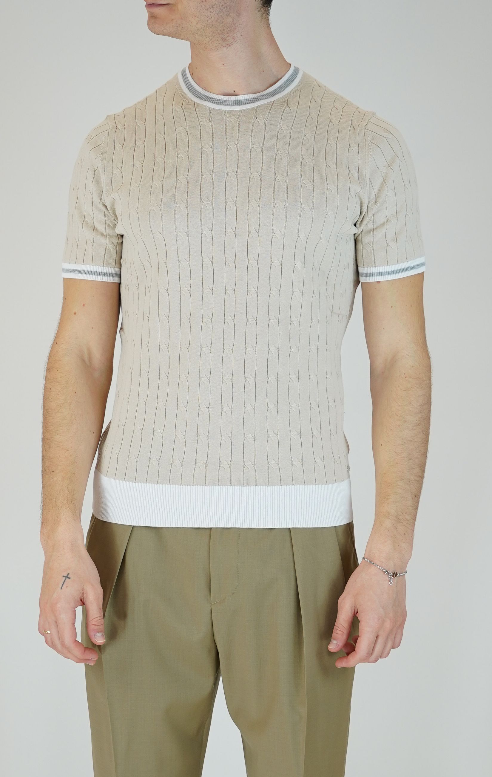 T-Shirt Girocollo in Cotone con Fantasia Trecce e Dettagli a Contrasto