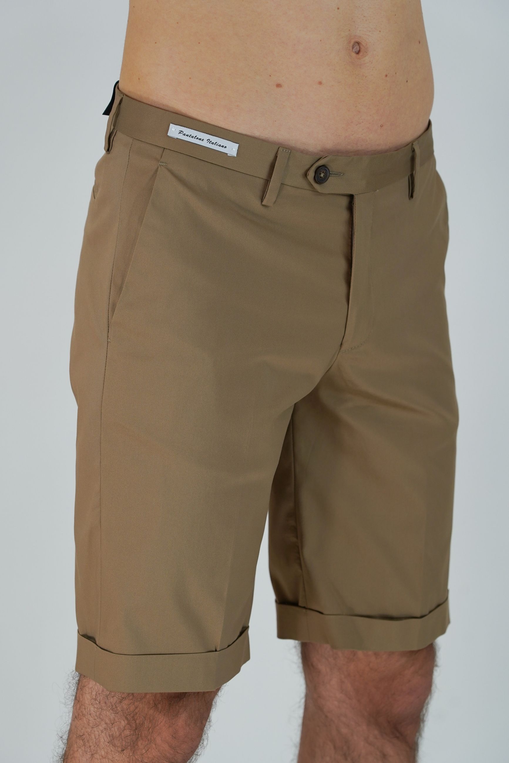 Bermuda con Tasca America, Tasche Posteriori e Risvoltino 4 cm in Cotone e Poliammide