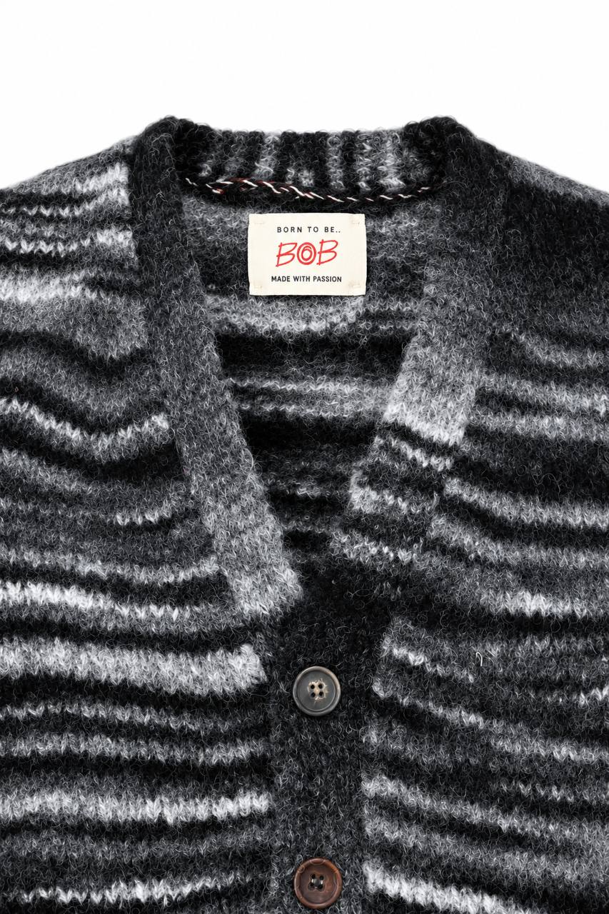 Cardigan Uomo con Bottoni a Contrasto e Fantasia a Righe