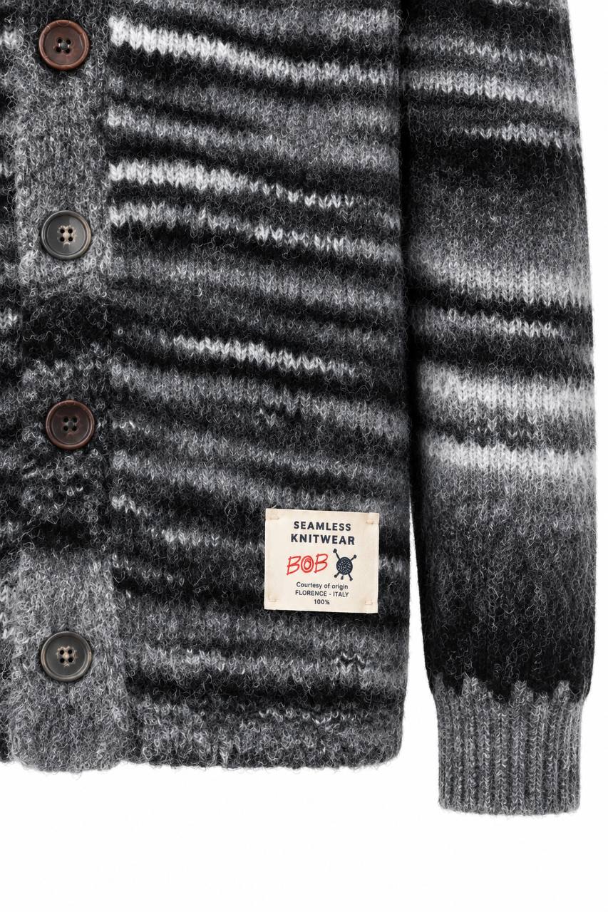 Cardigan Uomo con Bottoni a Contrasto e Fantasia a Righe