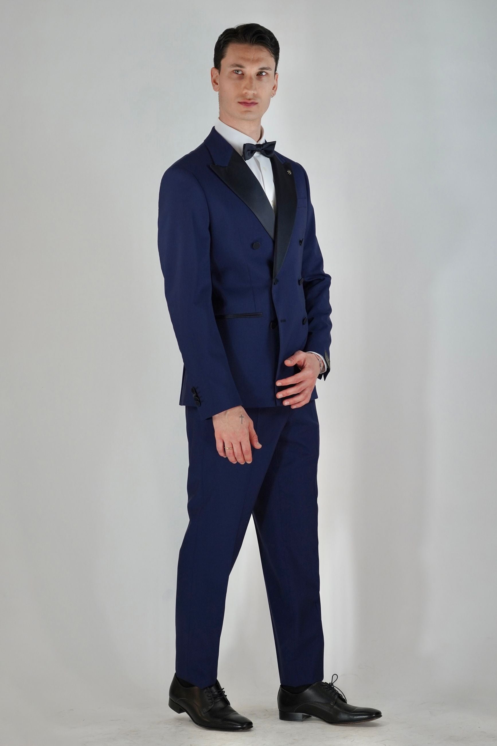 Smoking Doppiopetto Drop 8 Foderato con Rever a Lancia e Pantalone Slim Fit