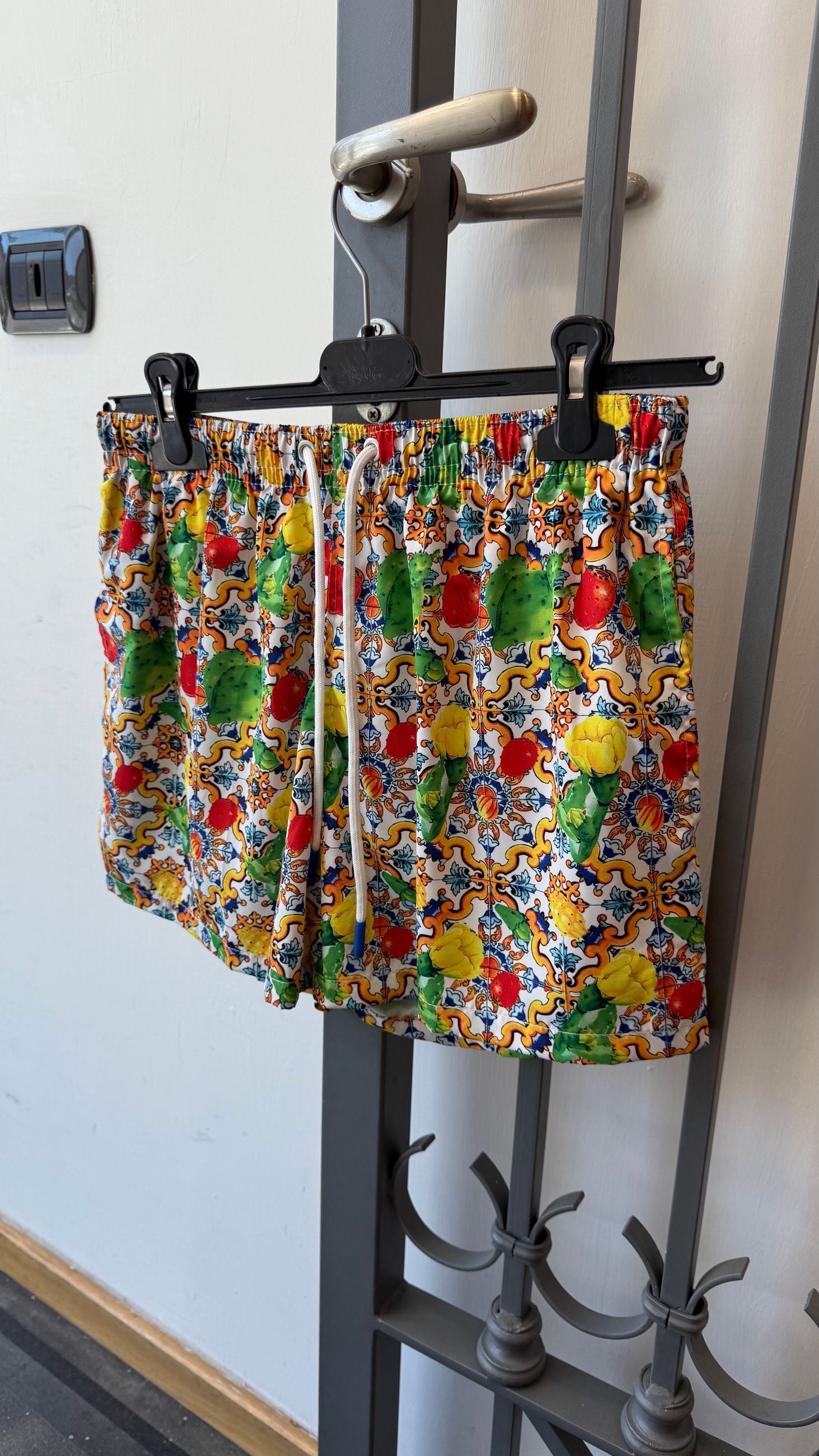 Costume da Uomo con Fantasia e Laccetto Regolatore