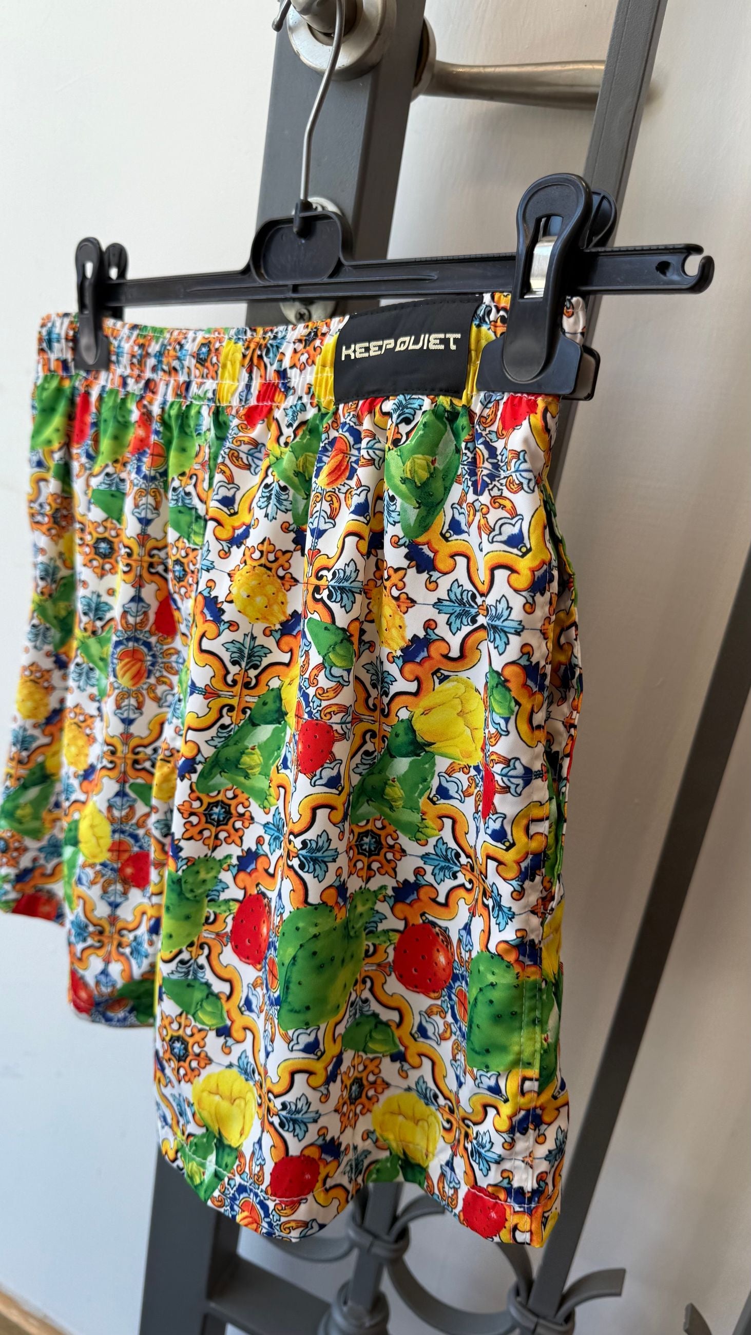 Costume da Uomo con Fantasia e Laccetto Regolatore