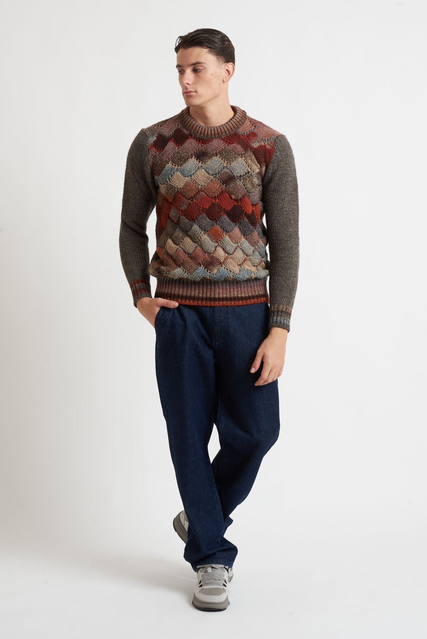 BOB Maglia girocollo con gioco di tessuto e di colore modello scar - De Matteo Uomo