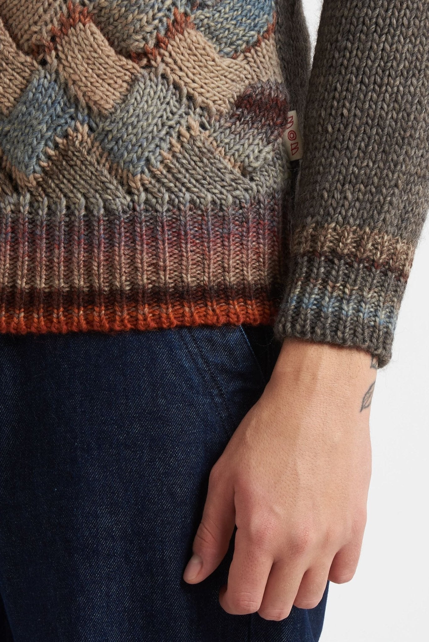 BOB Maglia girocollo con gioco di tessuto e di colore modello scar - De Matteo Uomo