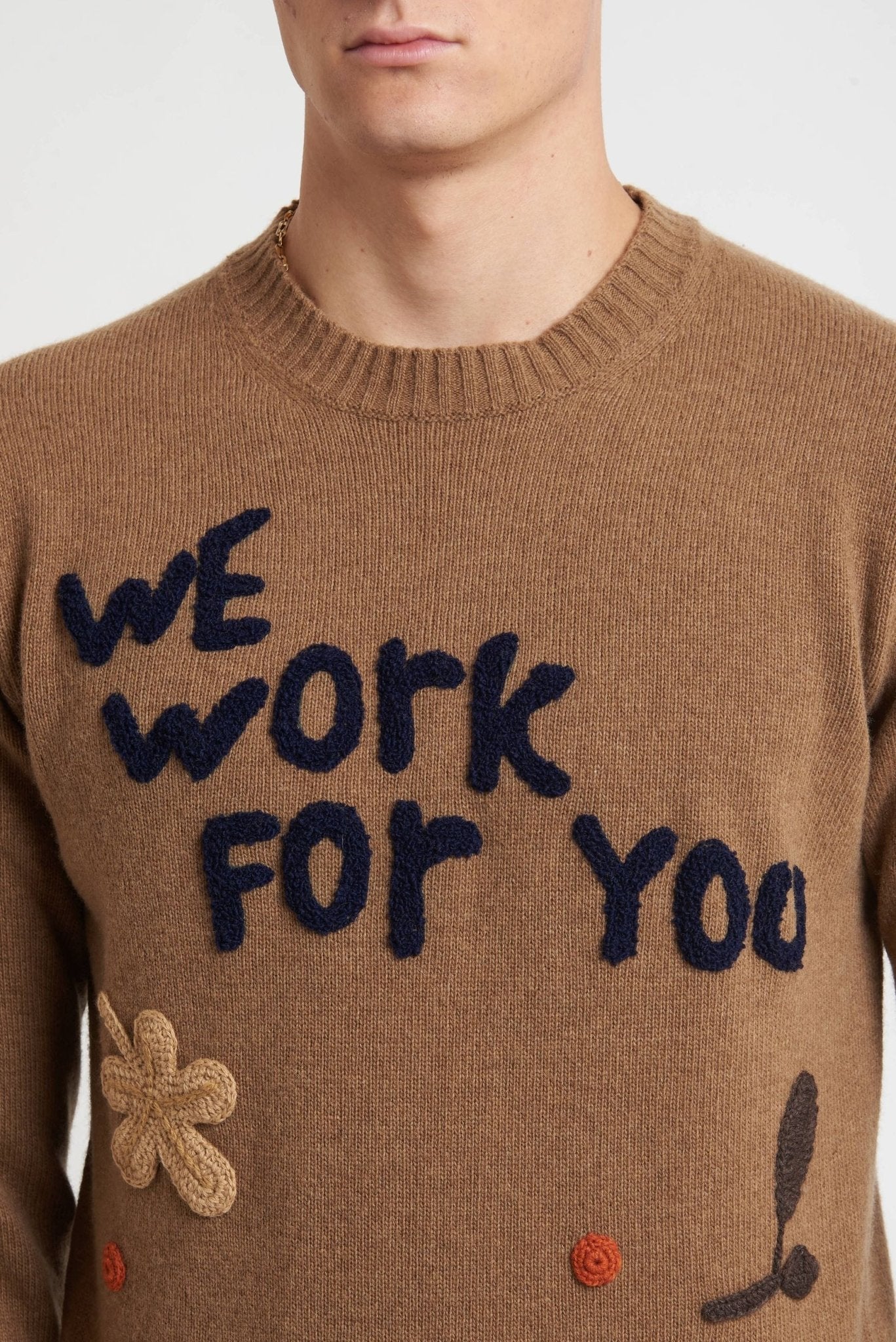 BOB Maglia girocollo lana ricamata biscotto modello BOND - De Matteo Uomo