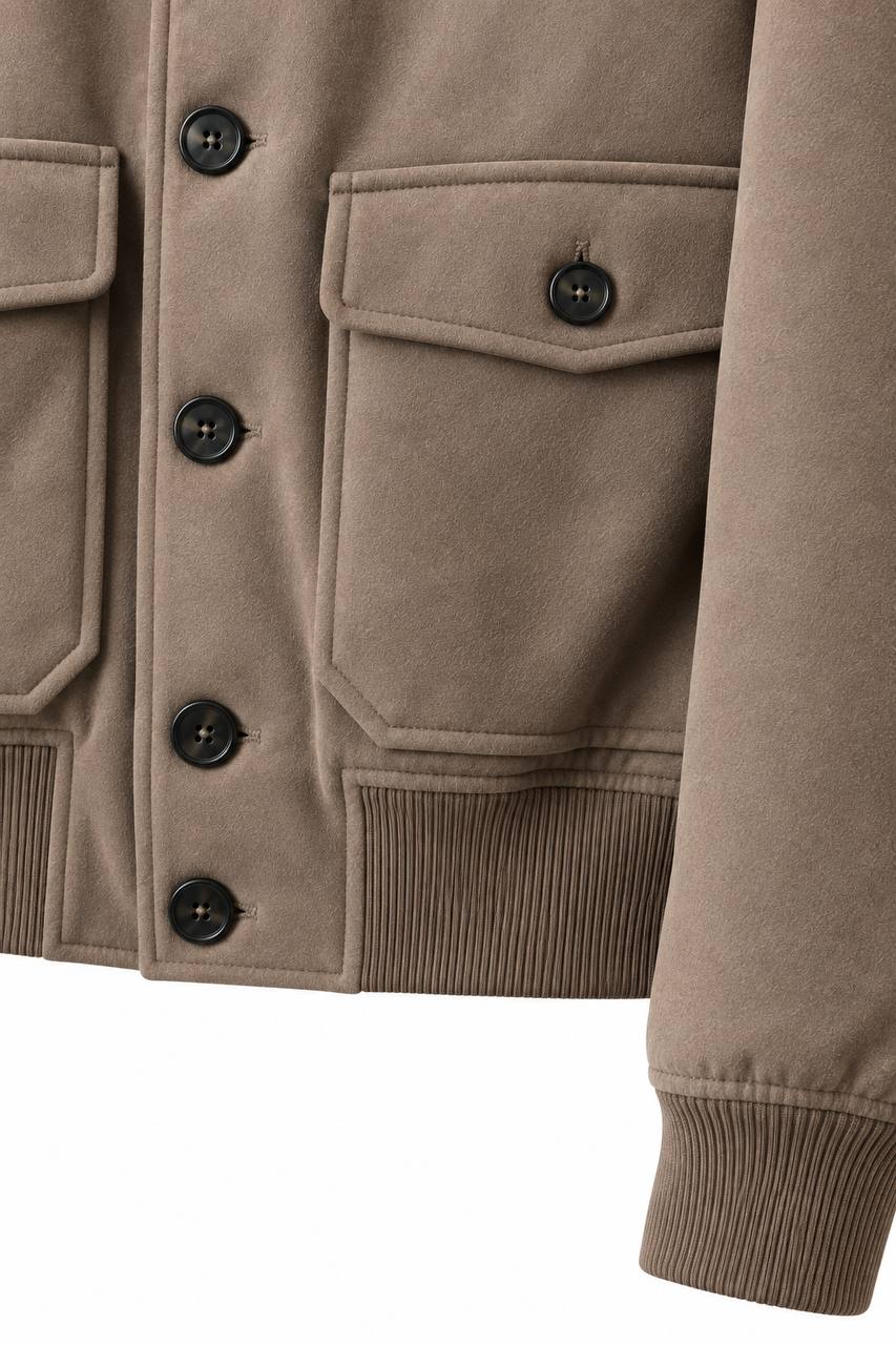 Bomber Uomo con Collo Camicia e Tasconi in Eco Dainetto - De Matteo Uomo