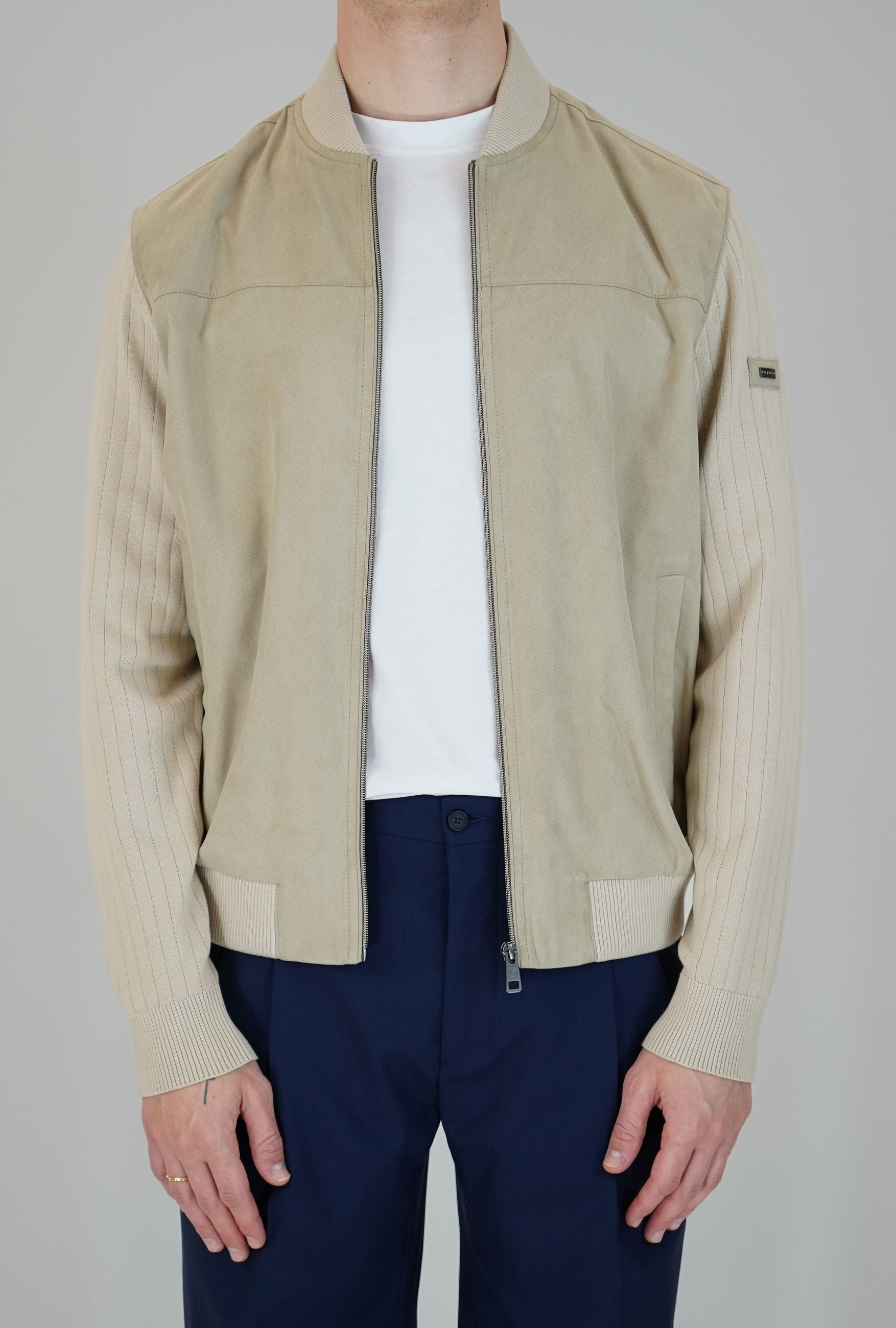 Cardigan con Chiusura a Cerniera e Maniche in Maglia con Tasche Frontali