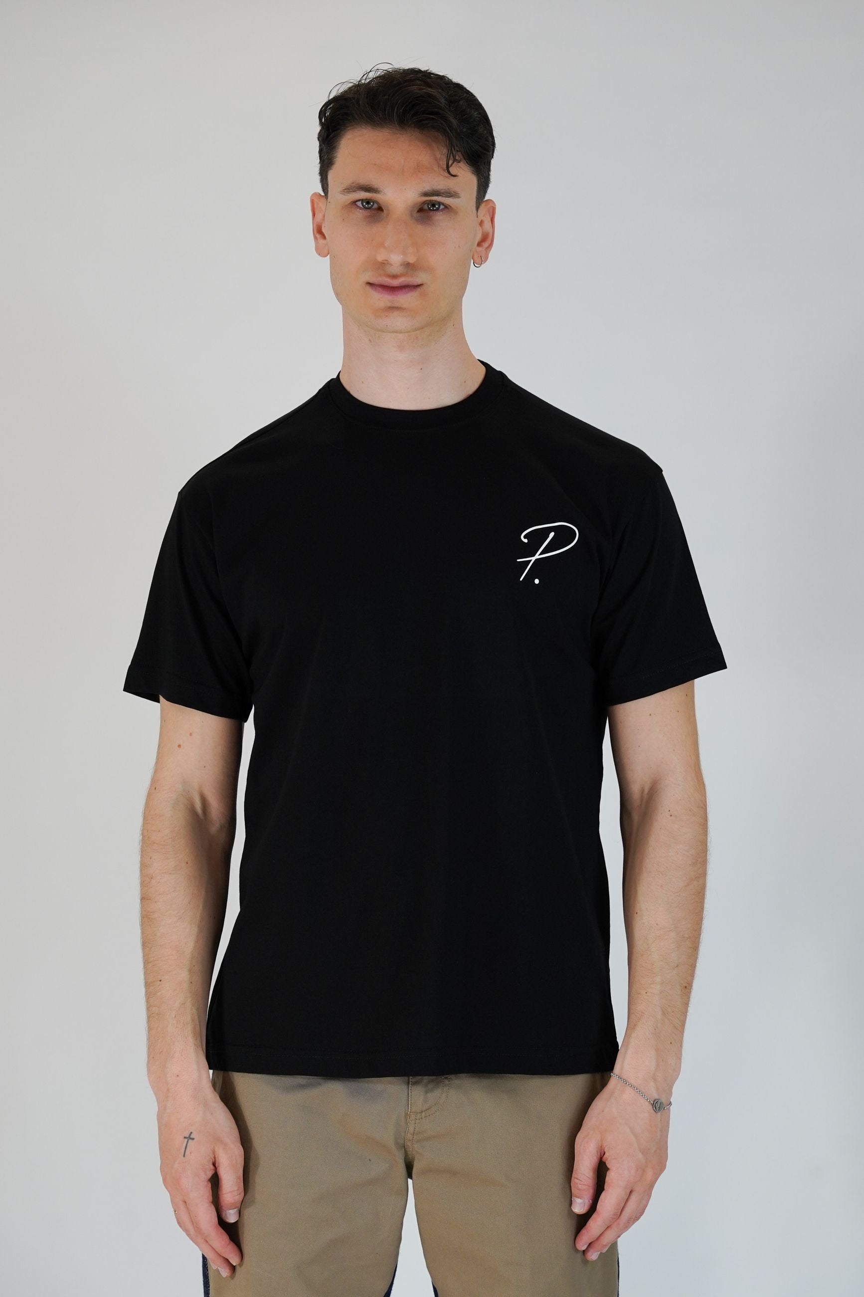 T-Shirt in Cotone con Stampa Frontale sul Petto e Stampe Multiple sul Retro