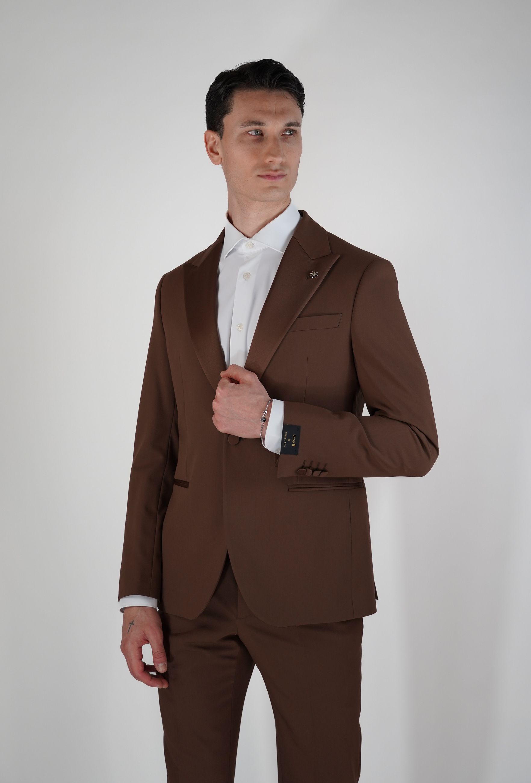 Smoking Drop 8 Foderato con Giacca a Rever a Lancia e Pantalone Slim Fit