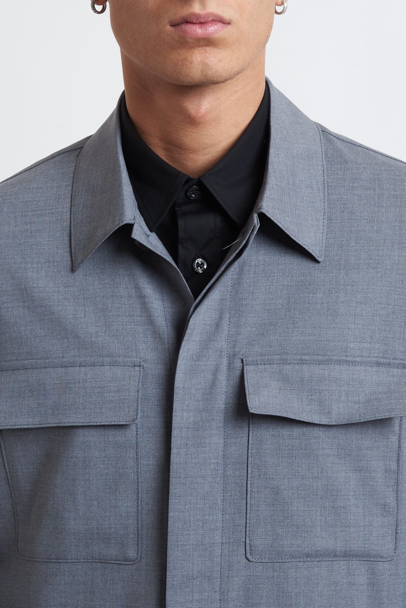Overshirt Sfoderata in Lana Stretch con Chiusura a Bottoni e Tasche Frontali - De Matteo Uomo