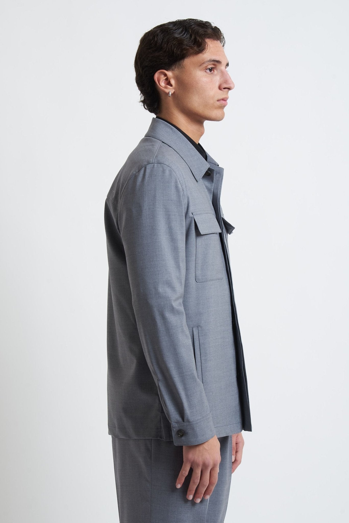 Overshirt Sfoderata in Lana Stretch con Chiusura a Bottoni e Tasche Frontali - De Matteo Uomo