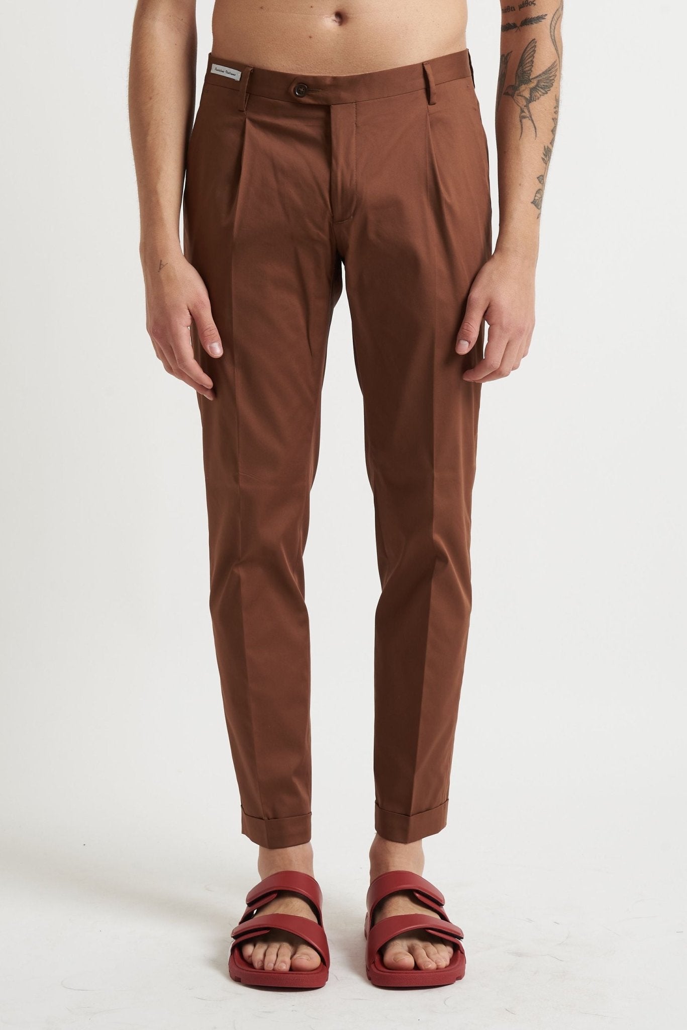 Pantalone con Pence, Tasche America e Risvoltino Cucito in Cotone e Poliammide - De Matteo Uomo