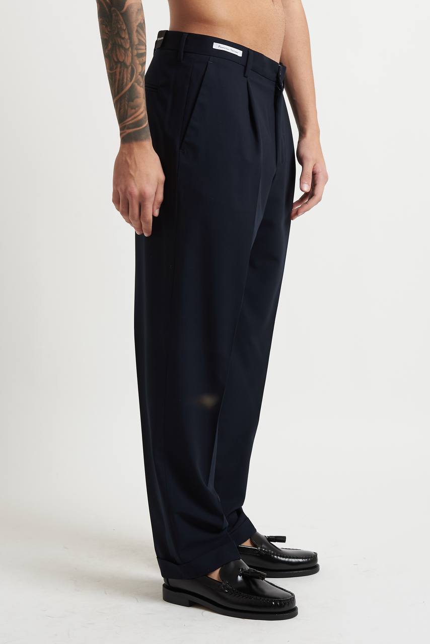 Pantalone con Pence, Tasche America e Risvoltino Cucito in Poliestere e Viscosa - De Matteo Uomo