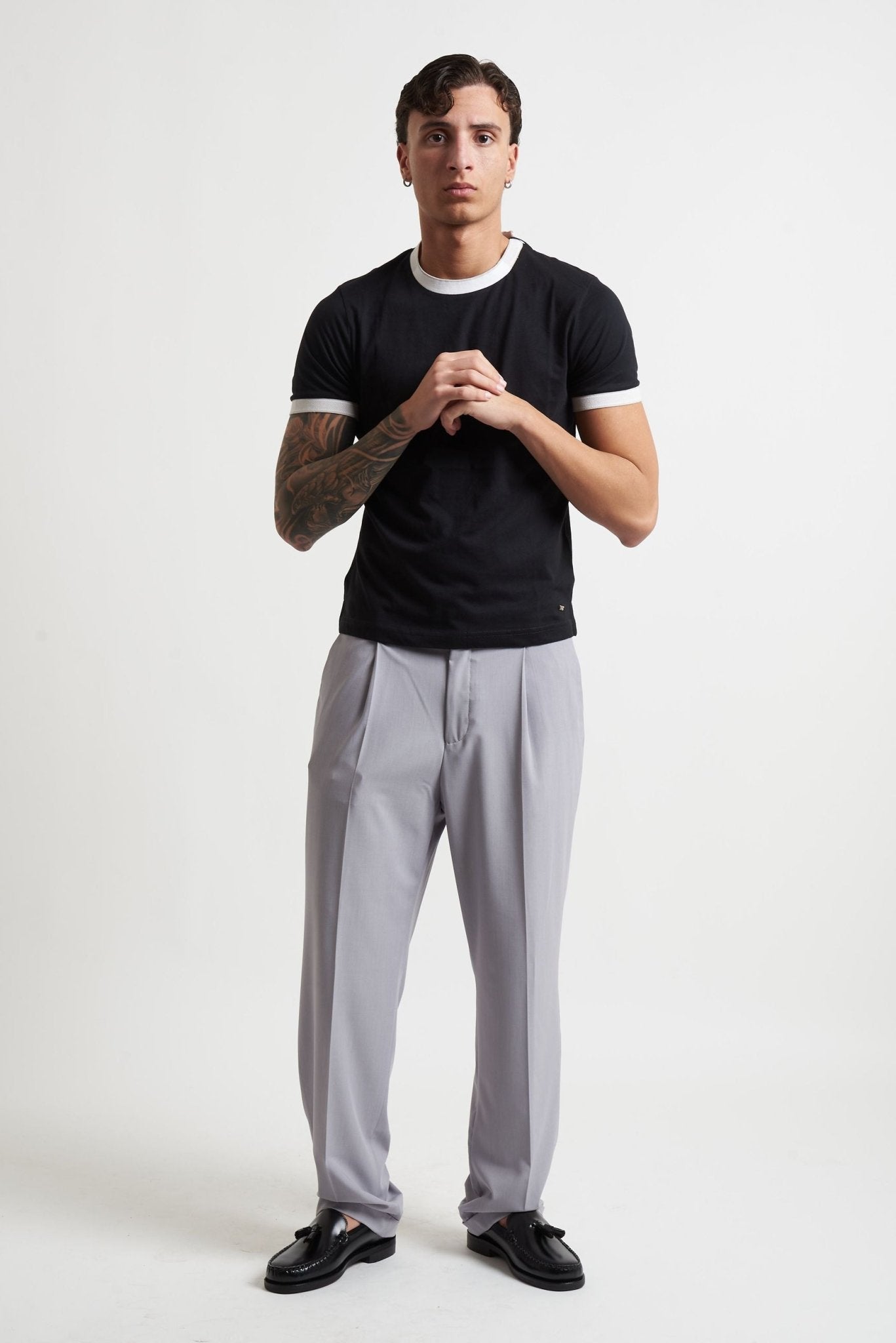 Pantalone con Pence, Tasche America e Risvoltino Cucito in Poliestere e Viscosa - De Matteo Uomo