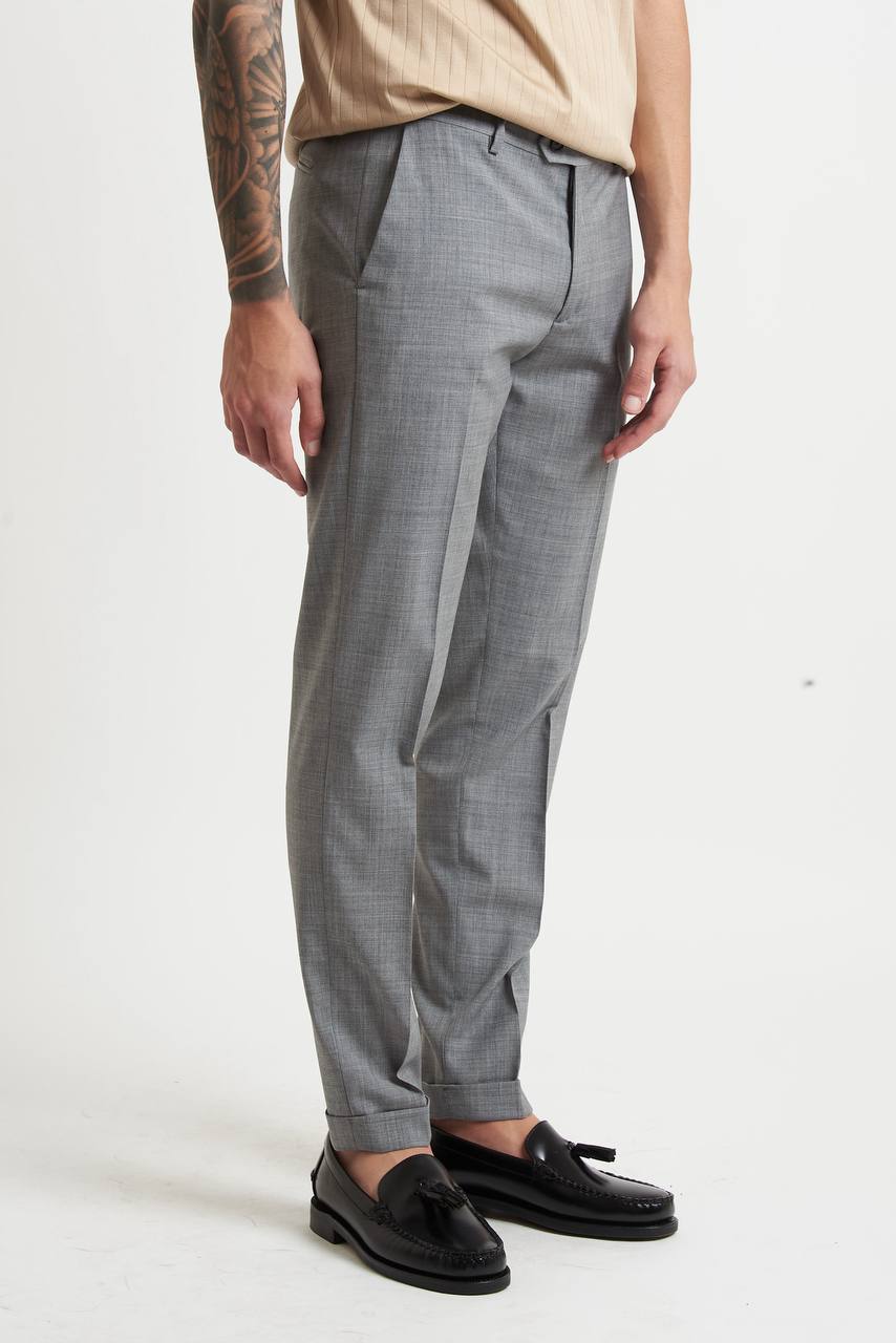 Pantalone con Tasche America, Tasca Posteriore e Risvoltino Cucito - De Matteo Uomo