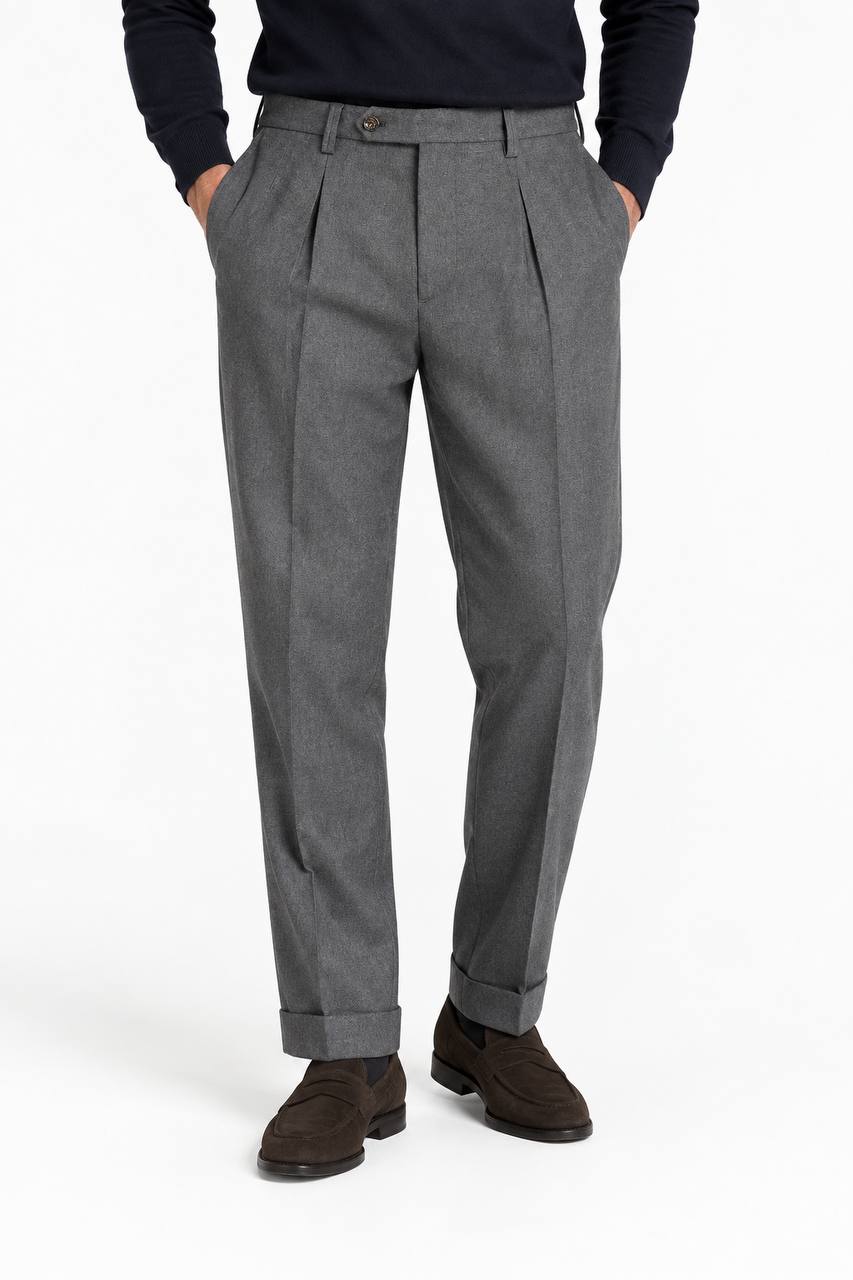 Pantalone Uomo con Pence e Risvoltino al Fondo