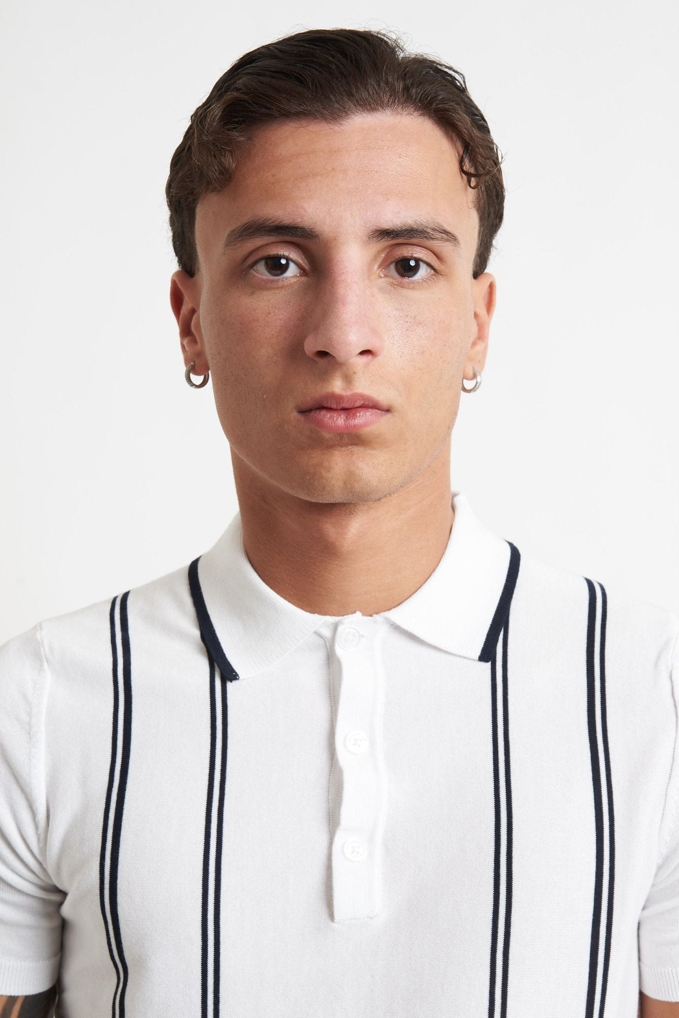 Polo Basic in Cotone con Righe Verticali e Chiusura a Bottoni - De Matteo Uomo