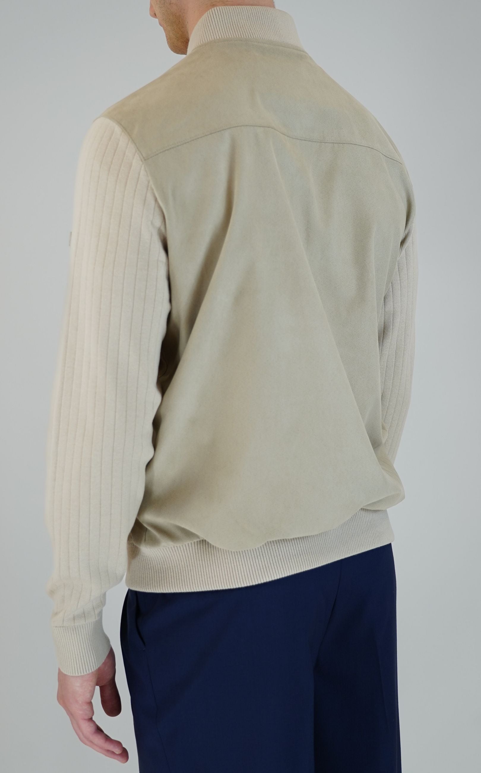 Cardigan con Chiusura a Cerniera e Maniche in Maglia con Tasche Frontali