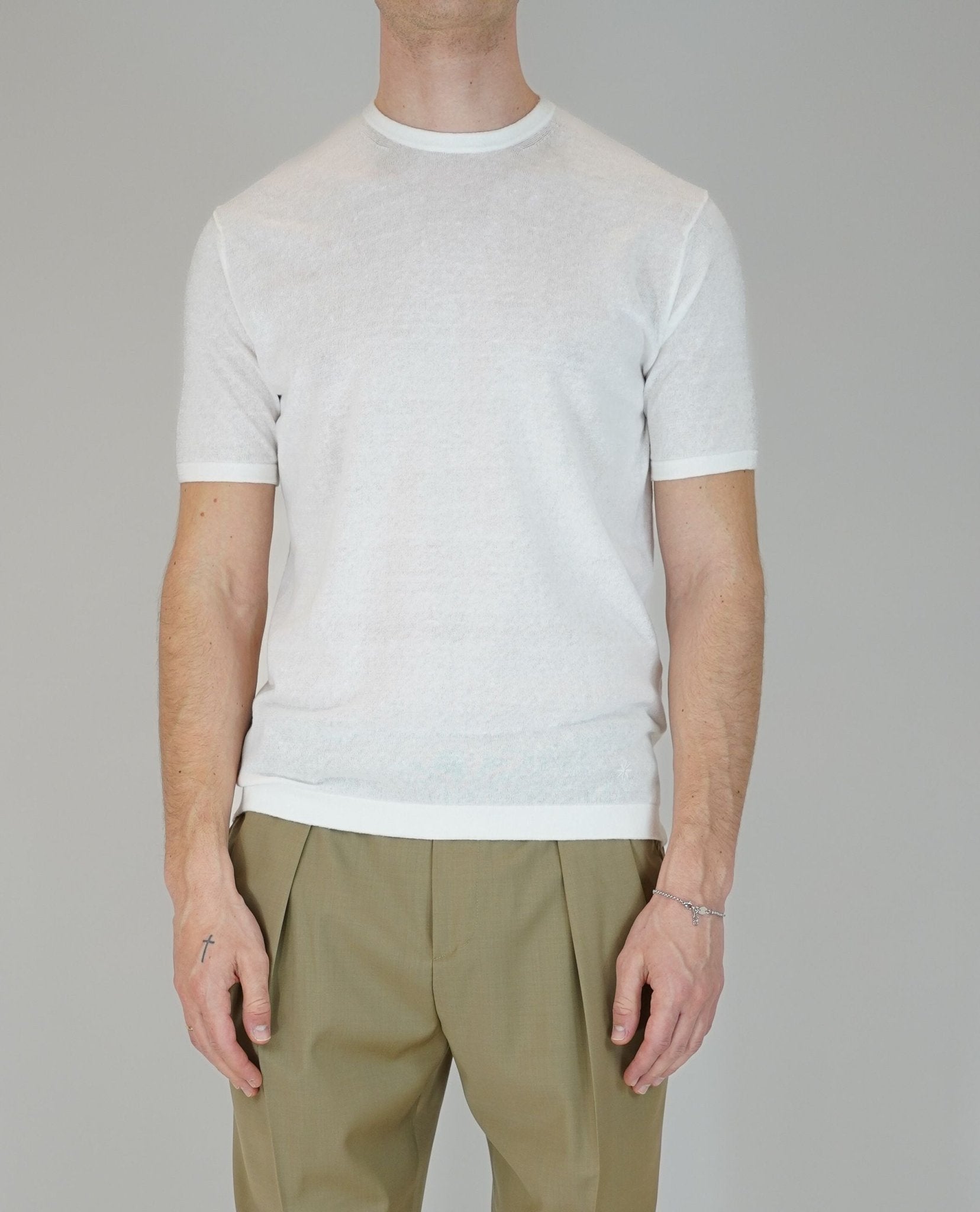 T-Shirt in Cotone-Lino con Ricamo Logo e Spacchetti Laterali - De Matteo Uomo